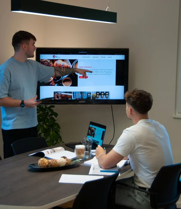 arbeitsfoto KK-Designstudio Meeting